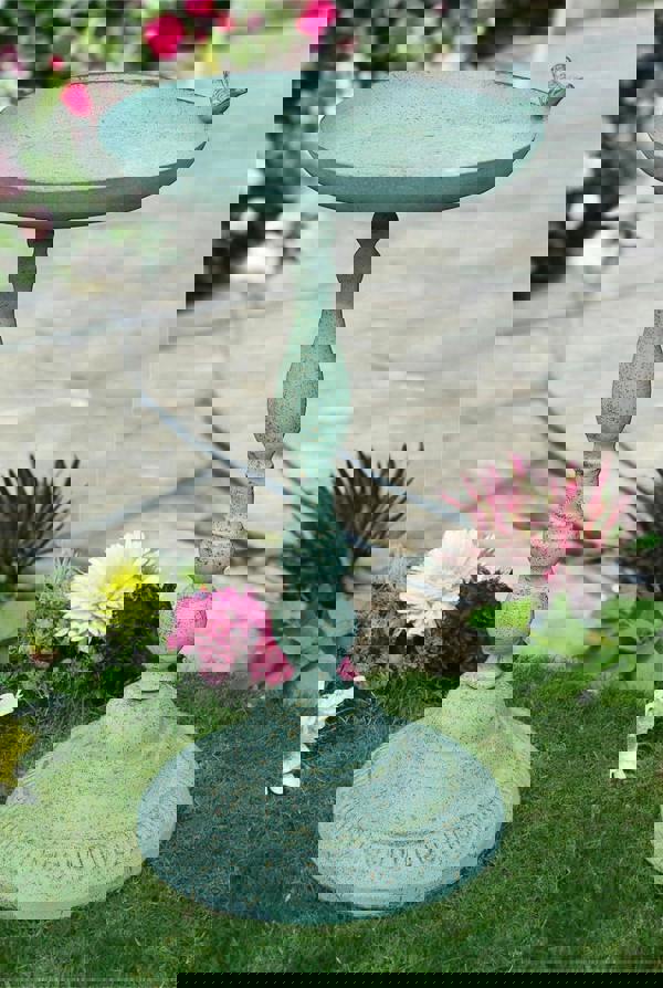 St Helens Ornamental Free Standing, Weather Resistant, Pedestal Style, Easy Assemble Bird Bath