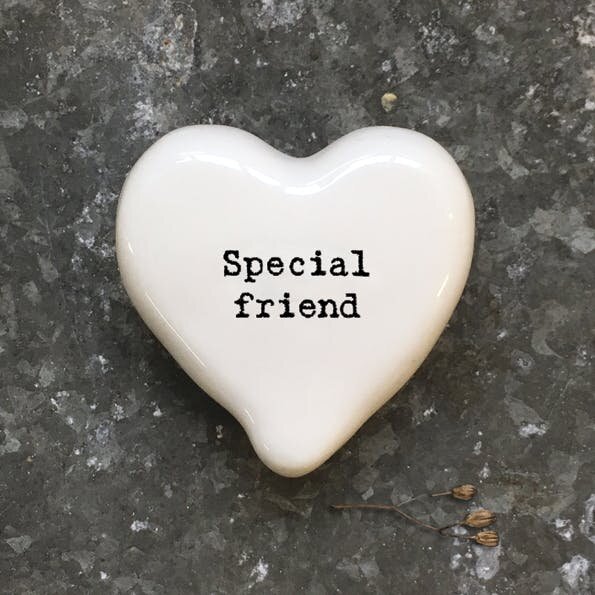 White Porcelain Heart Token “Wonderful Mum” – Mother’s Day Gift