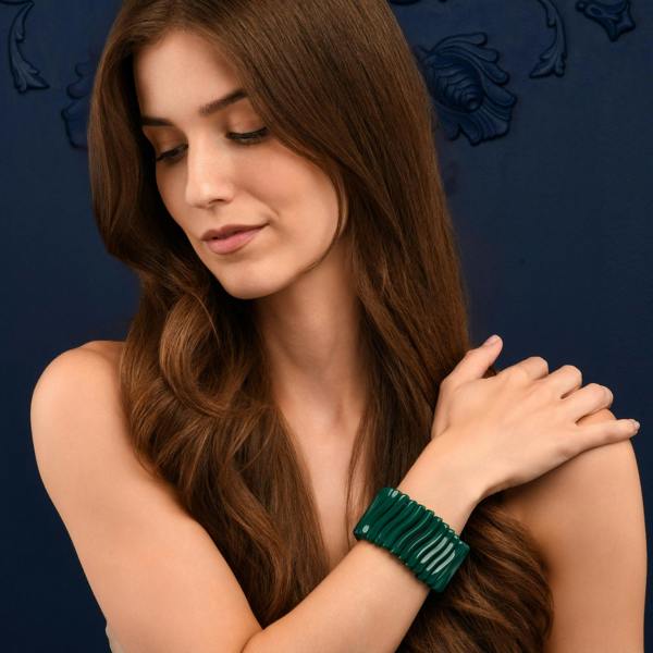 Zavana Wide Green Chunky Bangle Bracelet for Women