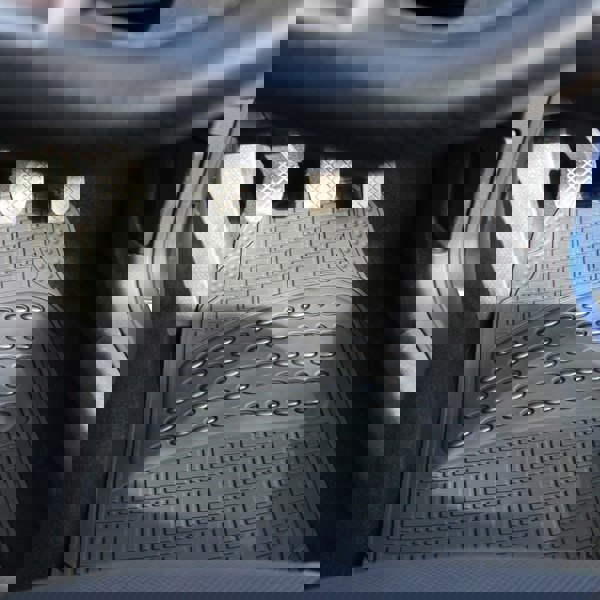 JVL Rubber Luxury Quality Heavy Duty Universal 4 Piece Car Mat Set, Black