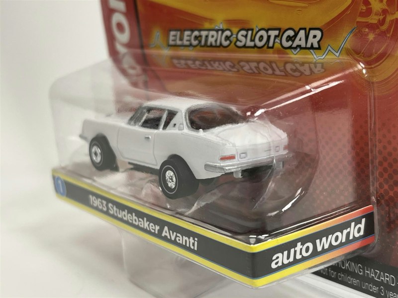 Auto World Slot Cars 1963 Studebaker Avanti White Thunderjet Ultra G Ho Slot Car SC367-1