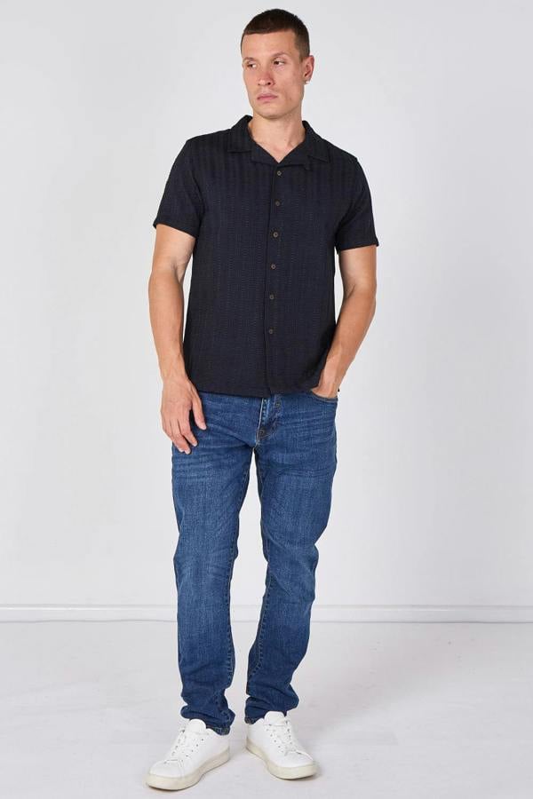Textured Short Sleeve Resort Collar Shirt