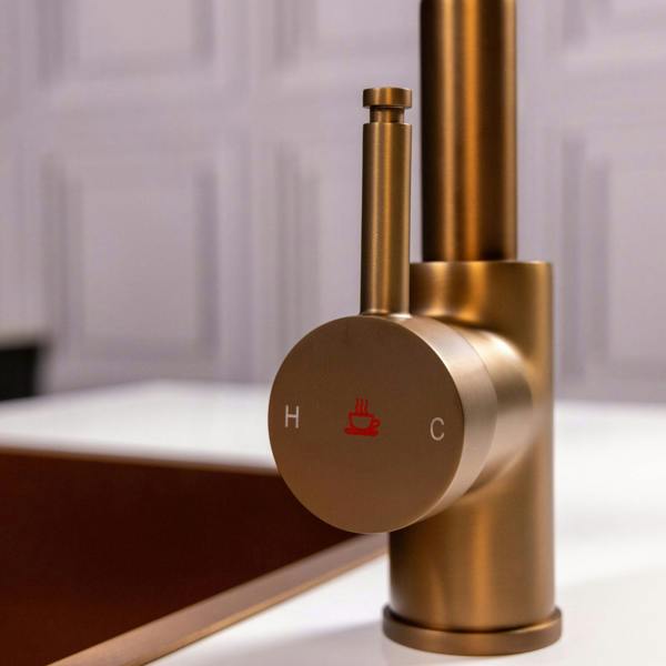 Flode böjig | Multiuse Style 3 in 1 Instant Boiling Tap with Flexi Spray | Brushed Copper Finish