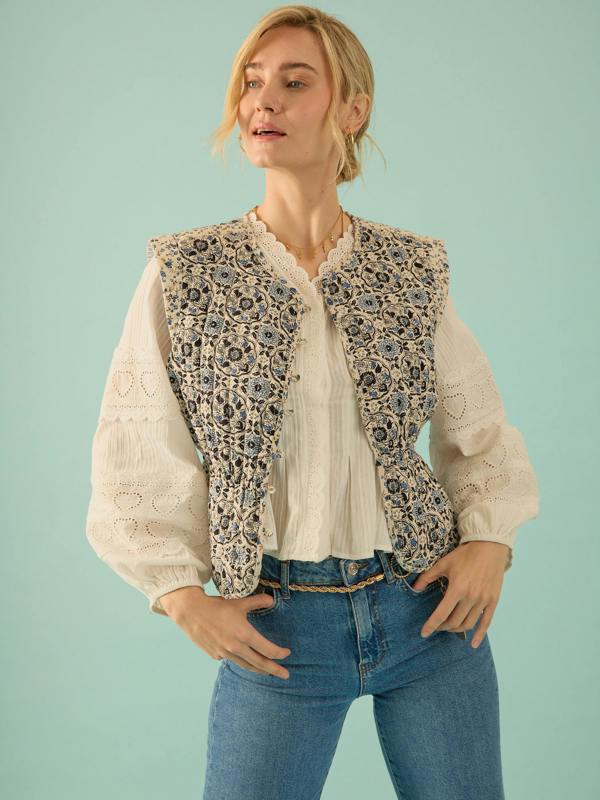 Rose & Nancy Kate Blue Print Quilted Gilet