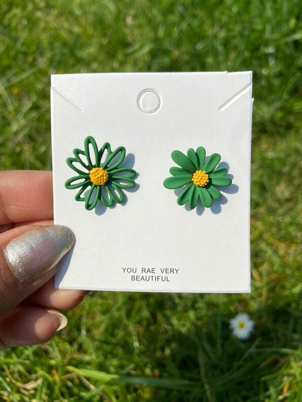 The Colourful Aura Colourful Daisy Sun Flower Summer Floral Dainty Boho Nature Stud Earrings