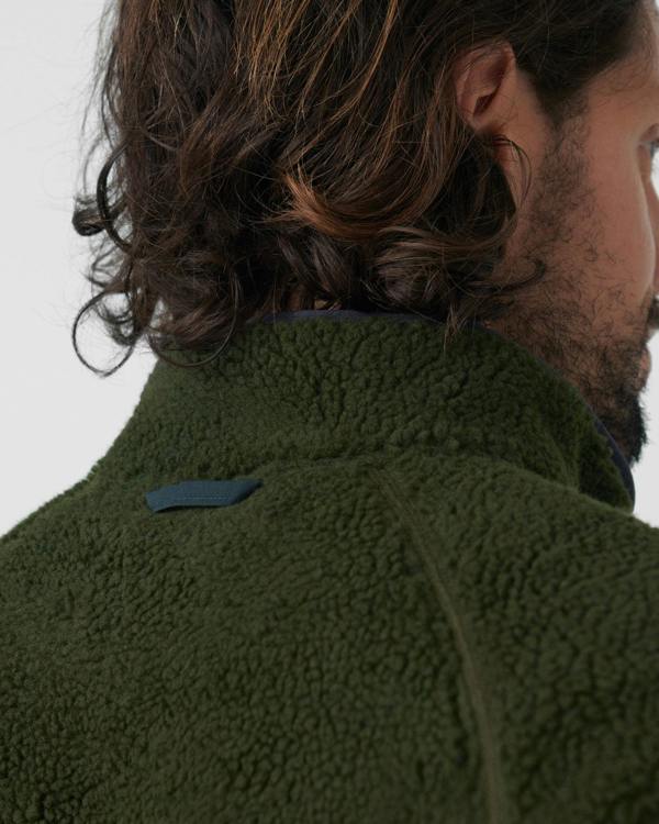 Fjallraven Vardag Pile Mens Fleece - Deep Forest 662 | CHO | Designer Mens Light Jackets