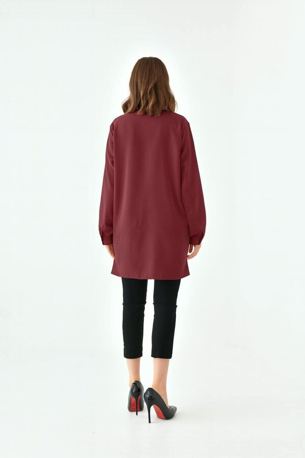 Hoxton Gal Oversized Long Sleeves Shirt Collar Tunic Top with Brooch Detail in Burgundy
