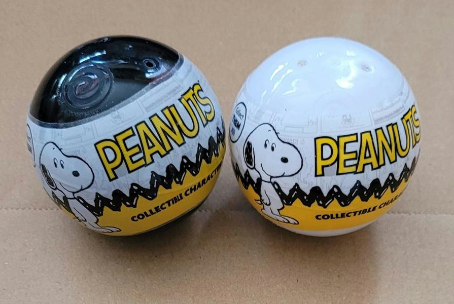 Peanuts Mini Figures Blind Capsules X2 (Two Random Capsules Supplied)