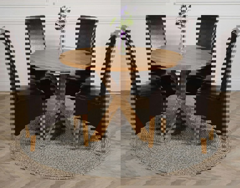 That's Furniture Oregon Round Oak Dining Table with Montana Leather Chairs