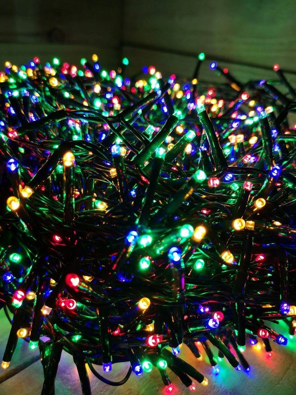 Samuel Alexander 2000 LED 50m Indoor Outdoor Christmas Multi Function Mains Operated String Lights with Timer in Multicoloured