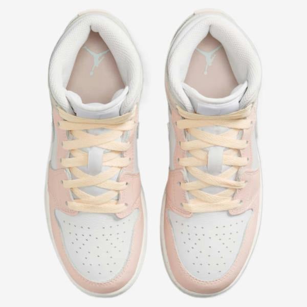Nike HJ5940-100 Sneakers   in  White