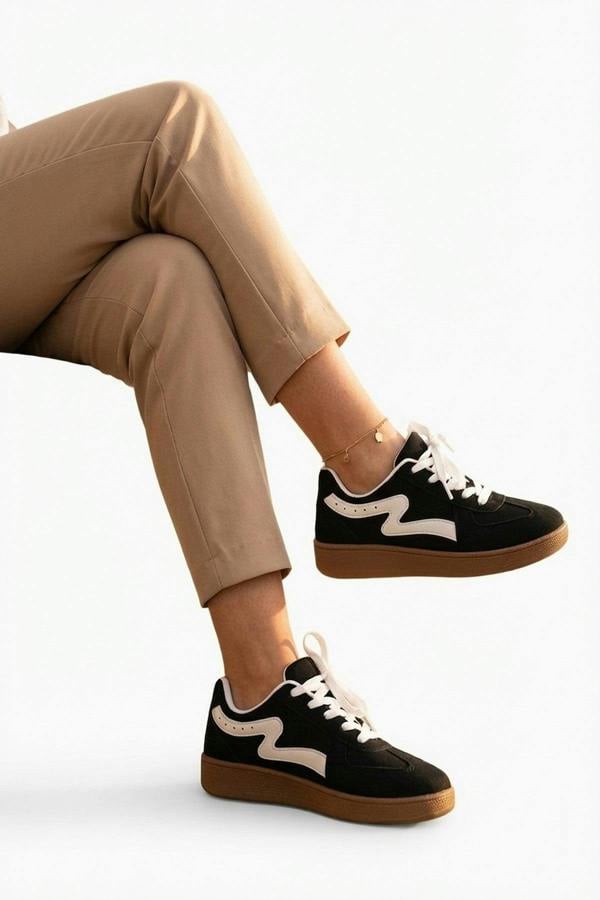 Poppy Womens Retro Stripe Gum Sole Trainers - Black_wb