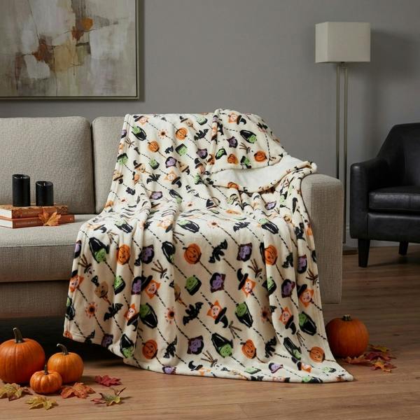 Garden Greatness Halloween Cartoon Cosy Throw