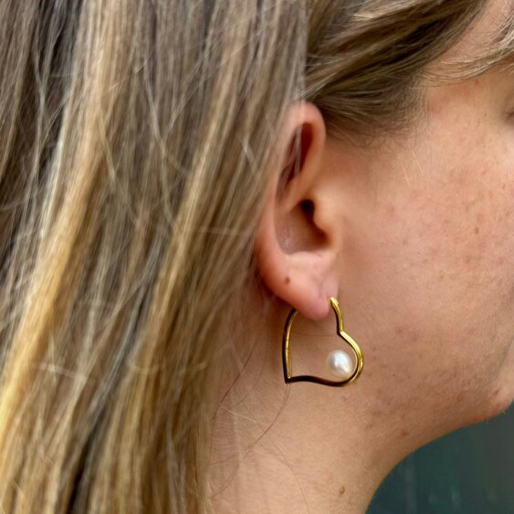 Reeves & Reeves Heart Pearl Earrings