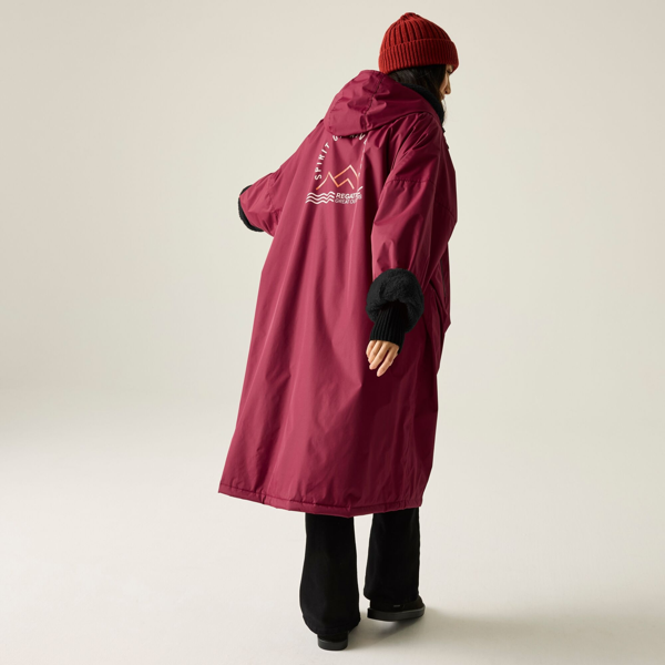 Regatta Unisex Adult Waterproof Fleece Lined Changing Robe - Dark Maroon