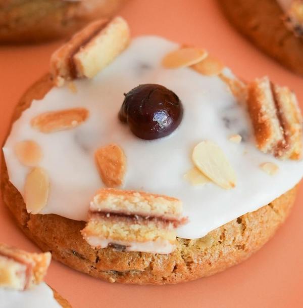 Pleese Cherry Bakewell Cookie