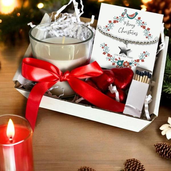 Aye Do Gifts Small Merry Christmas Star Gift Hamper | Bracelet, Chocolates & Candle