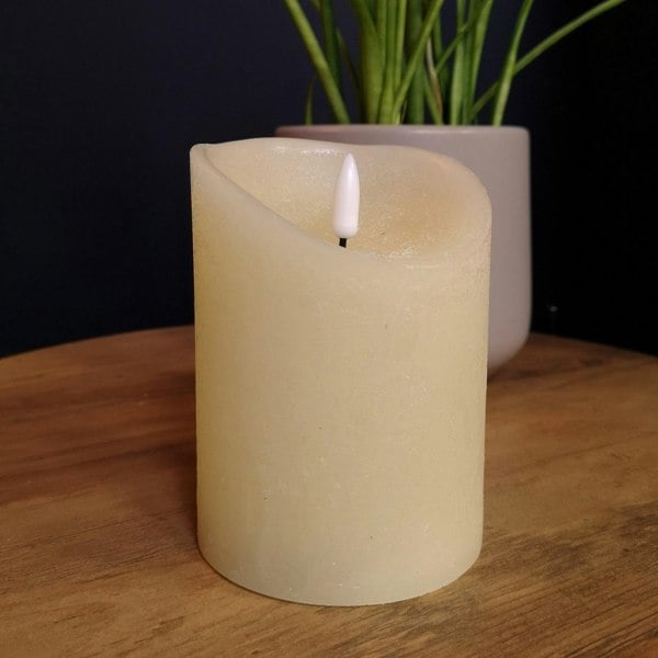 Samuel Alexander 12.5cm Battery Operated Flickering LED Candle Christmas Decoration with Timer