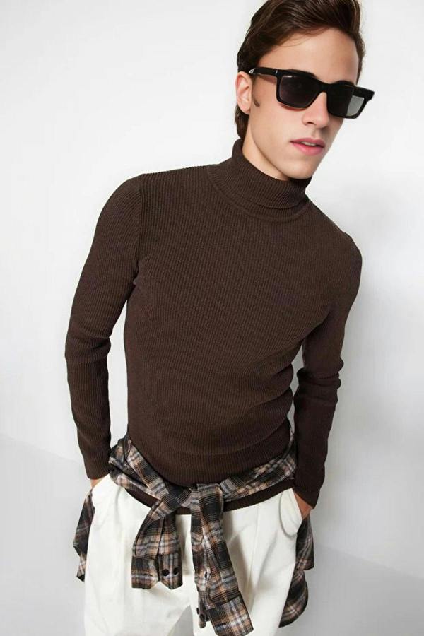 WOVCOR Slim Fit Turtleneck Ribbed Knit Men's Sweater