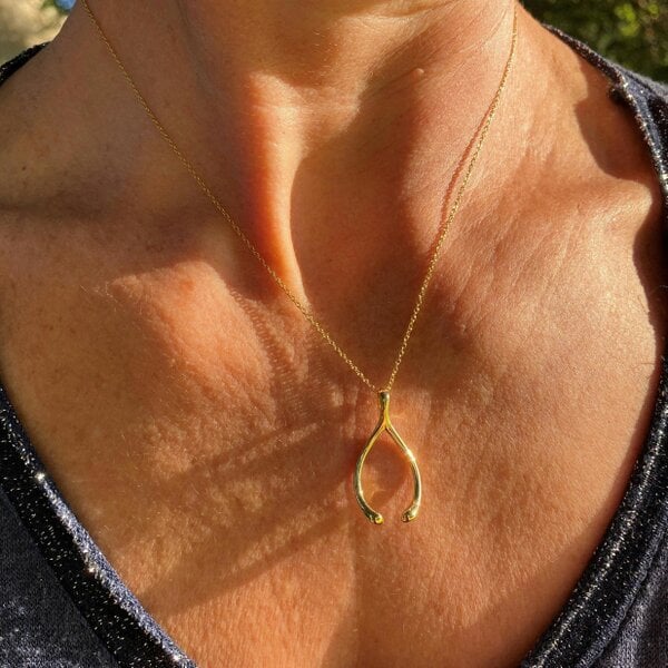 Reeves & Reeves Large Wishbone Necklace