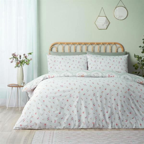 Cameo Floral Soft Green Duvet Cover Set
