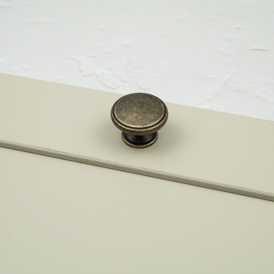 Handle & Home Antique Brass Cup Handle and Coordinating Knob