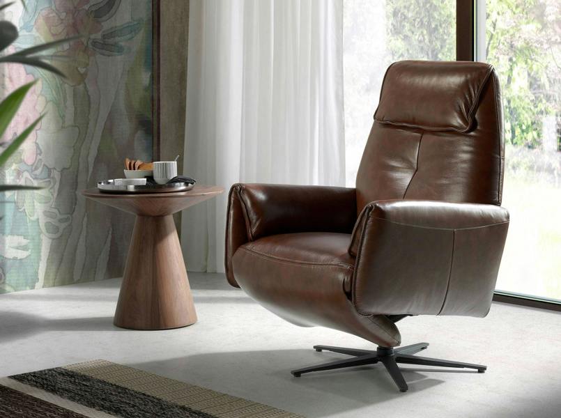 Angel Cerdá Chocolate Brown Leather Swivel Armchair 5056