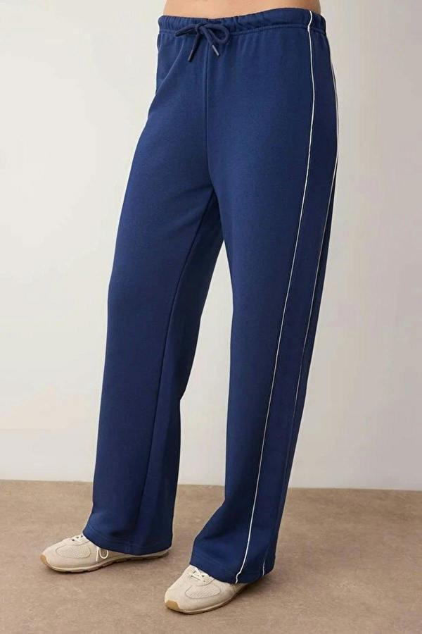 WOVCOR Wide Leg Knit Jogger with Piping Detail