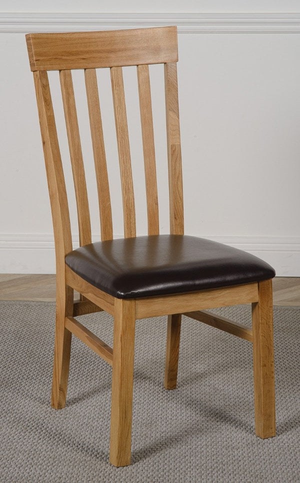 That's Furniture Richmond Small Extending Oak Dining Set with Harvard Oak Chairs