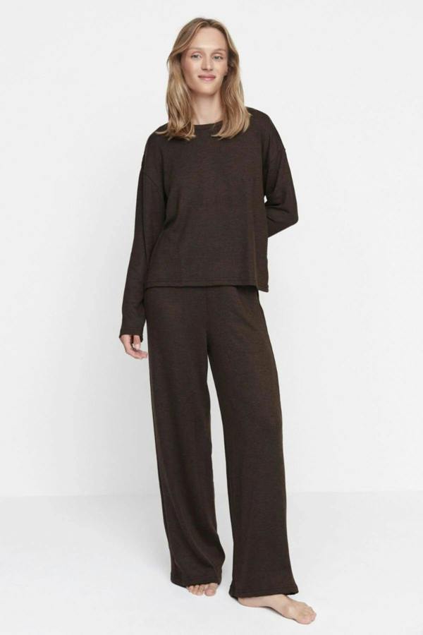 Hoxton Gal 2 Piece Ribbed Knit Pajama Set