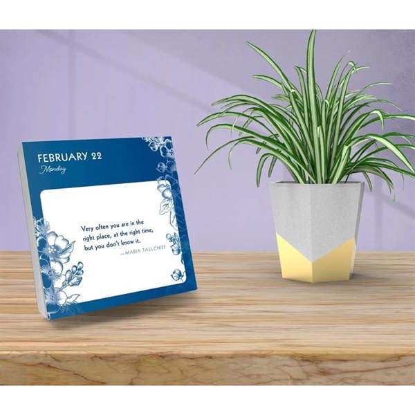 Sourcebooks Great Quotes From Great Women Desk Calendar 2027, Desk Calendars, Day To View, History & Literature, Gift