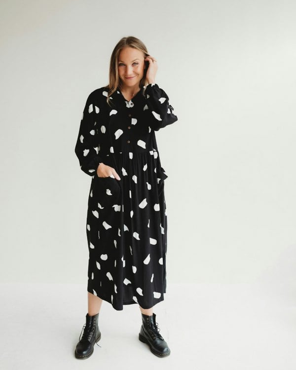 Magda Black Snow Blizzard Print Long Sleeve Midi Dress - image 1