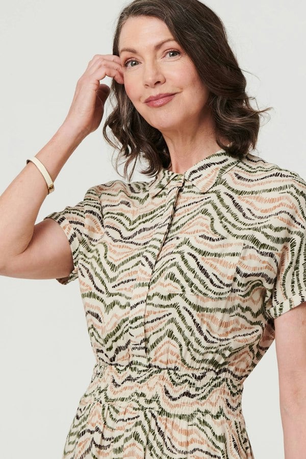 Green | Printed Short Sleeve Shirred Midi Dress
