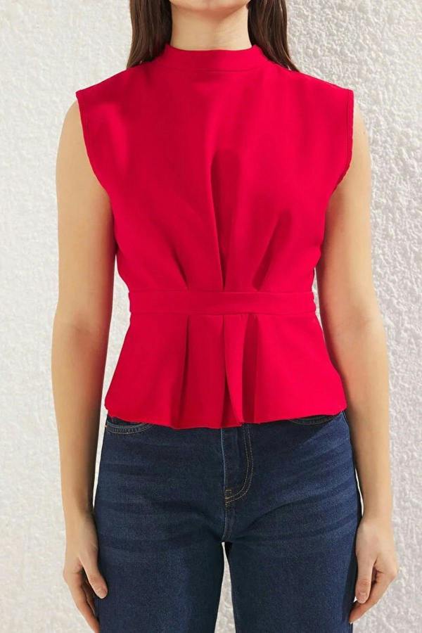 WOVCOR Woven Crew Neck Sleeveless Blouse