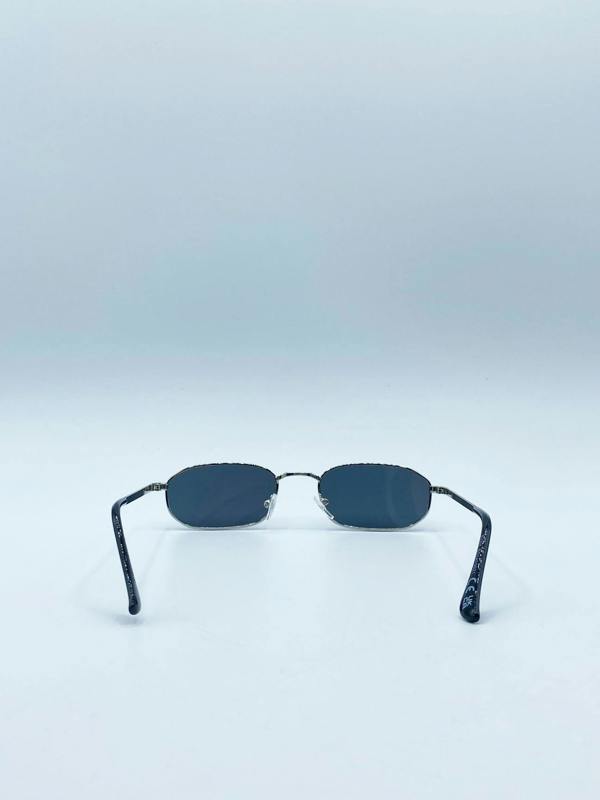 Slim Metal Oval Frame in Silver with Black Lenses - svnx