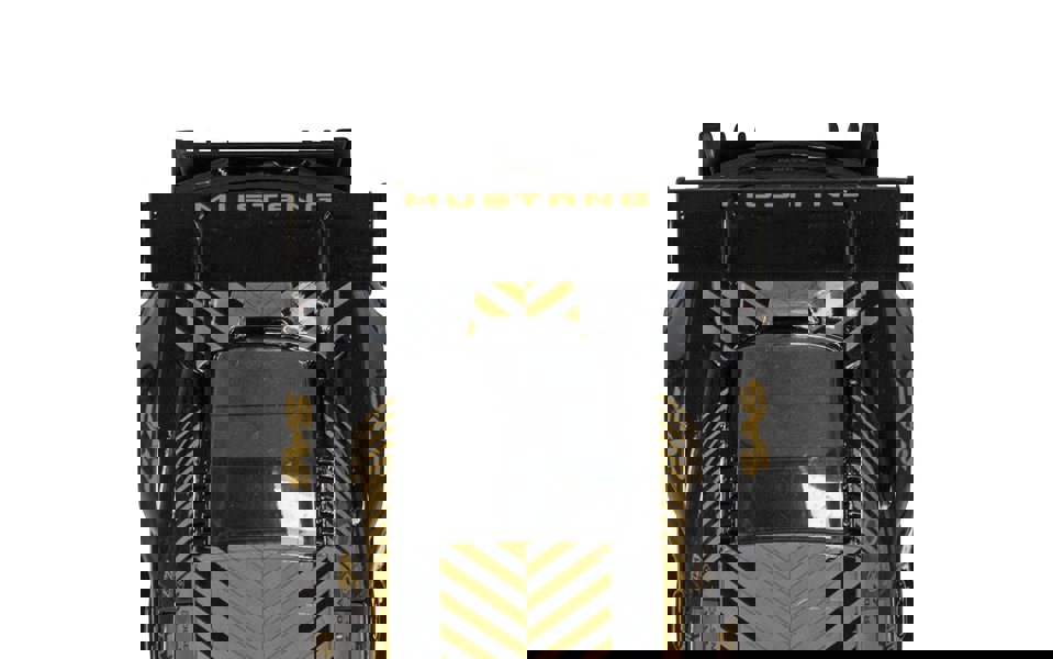 Scalextric Ford Mustang GT3 Proton Competition Qatar 2024 1:32 Scale Scalextric C4519