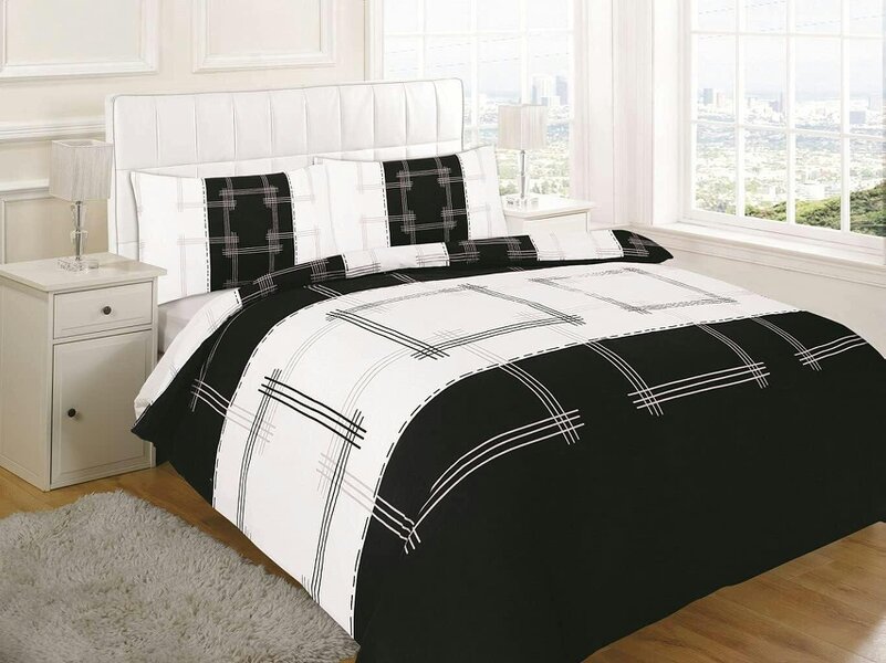 Night Zone Campus Check Duvet Cover Set – Geometric Printed Polycotton Bedding with Pillowcases