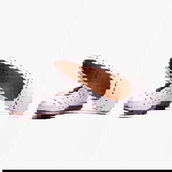 1677060040-99234600.jpg