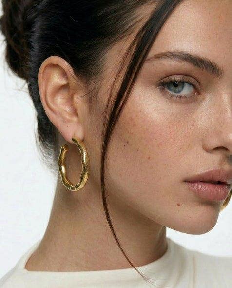 Elk & Bloom Chunky 14K Gold Hammered Hoops