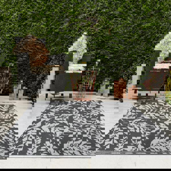 JVL The Gardener Reversible Small Leaf Decorative Outdoor Rug 150x210cm