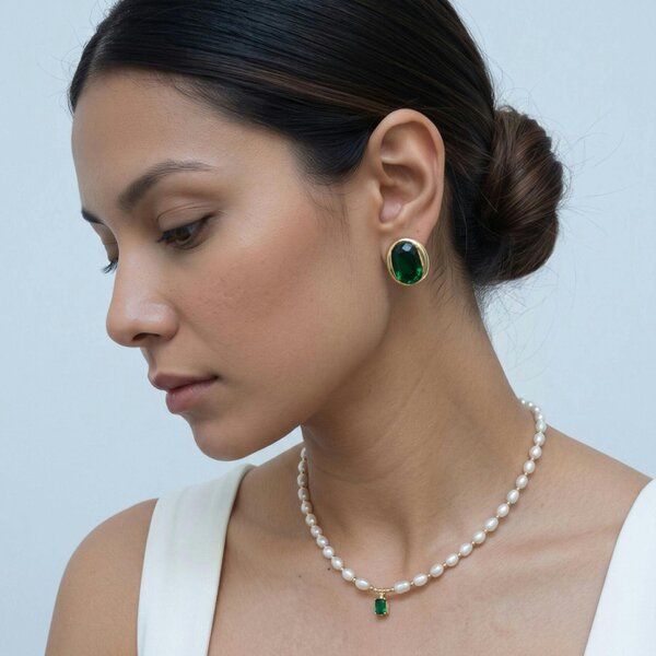 Uchi & Soto Shinju Pearl Necklace with Green Stone
