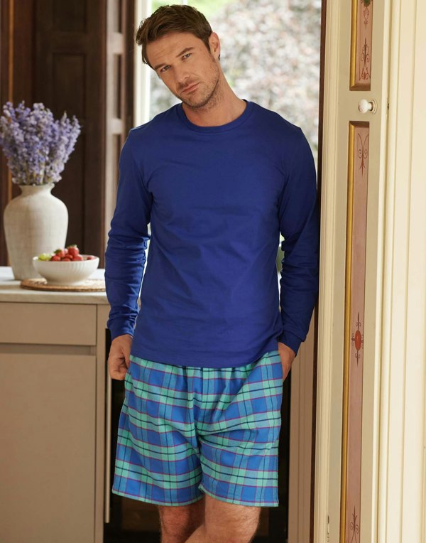 M_Sleep_Shorts_Inverness_Tartan_Worker_Blue_LS_Tee_1_1.mp4