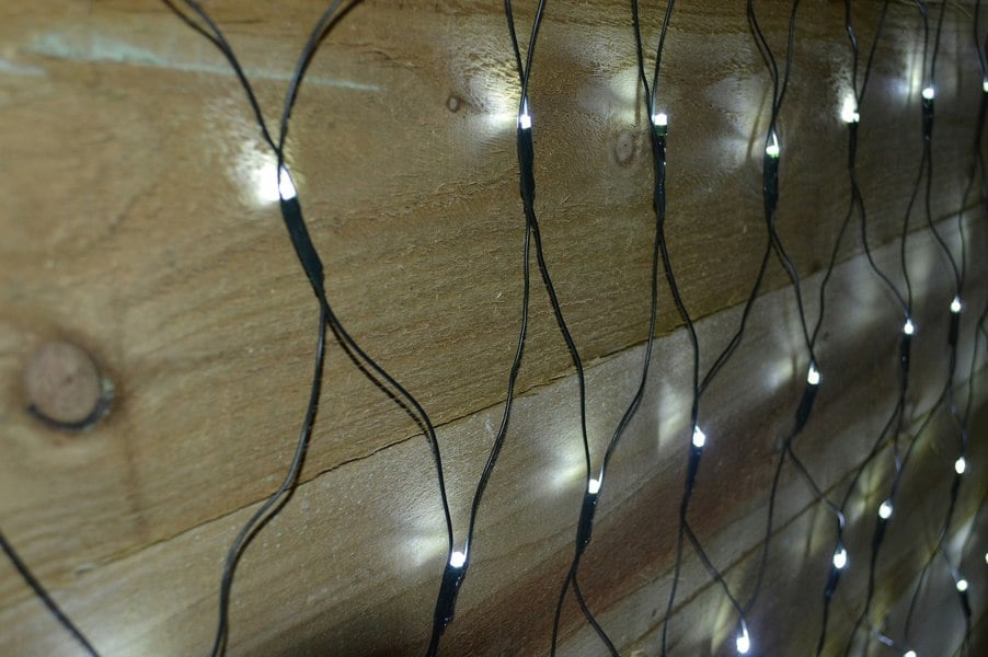 Samuel Alexander 1.7m x 1.2m 180 LED Premier Indoor Outdoor Multifunction Christmas Net Light with Timer in Cool White