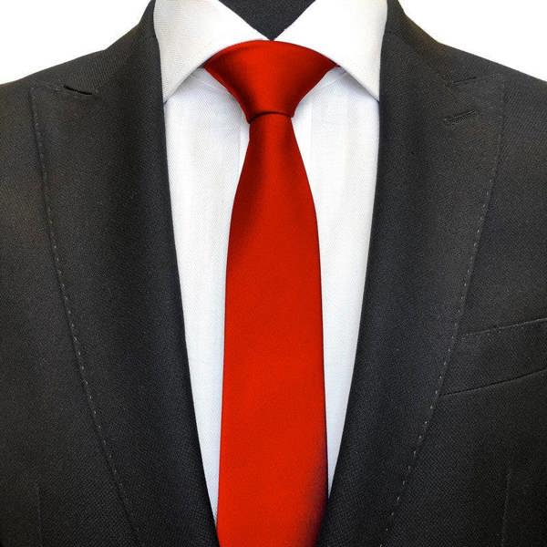 Red classic plain tie