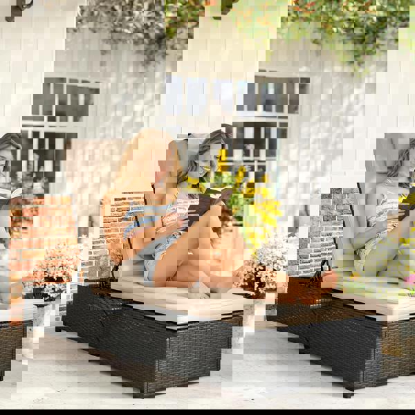 Single Rattan Lounger (Non-Simple)