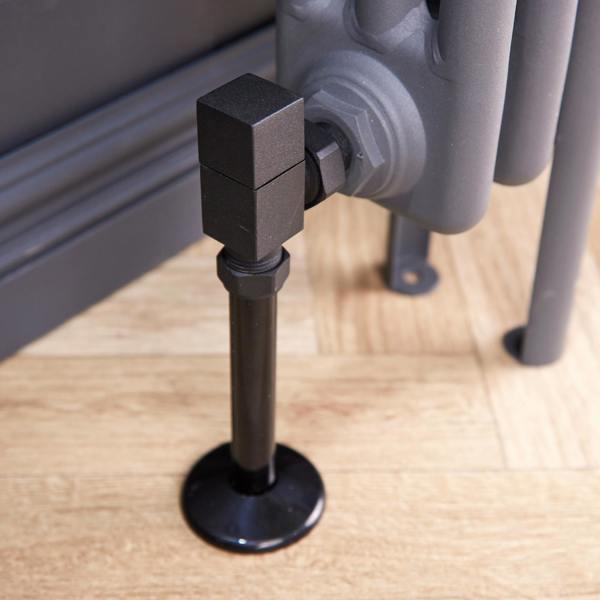 Flode Angled Square Manual Radiator Valve Pack | 15mm x 1/2″ | Matt Black