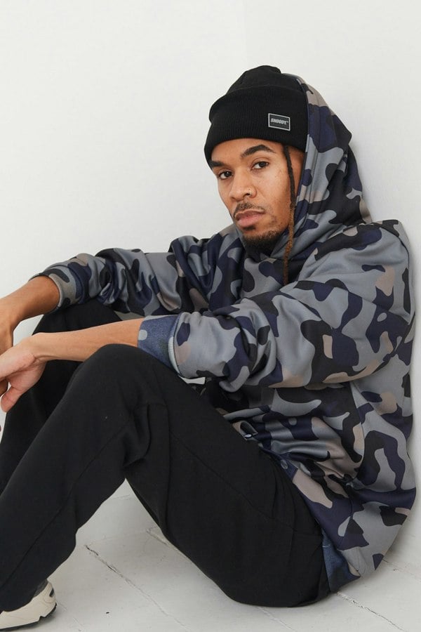 ADULT SNOODY™ BEANIE HAT - BLACK