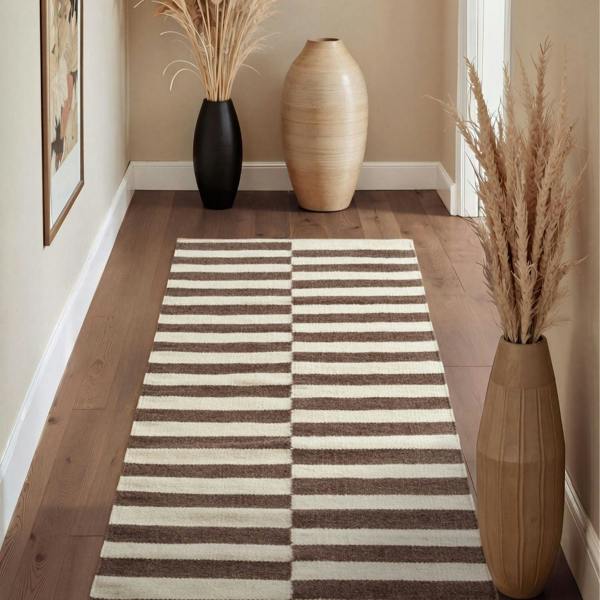 Vika Brown Wool Rug sound-absorbing rug, long-lasting, hand-woven rug.