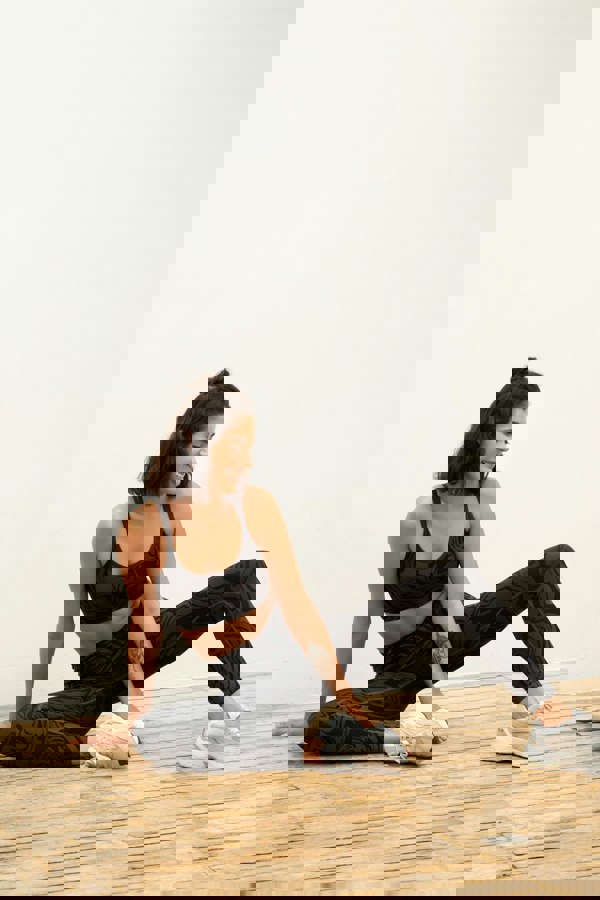 Black grey charcoal recycled seamless marble jacquard print full length high rise sculpting compressive leggings for yoga, pilates, barre, spinning, running, cycling and exercise.