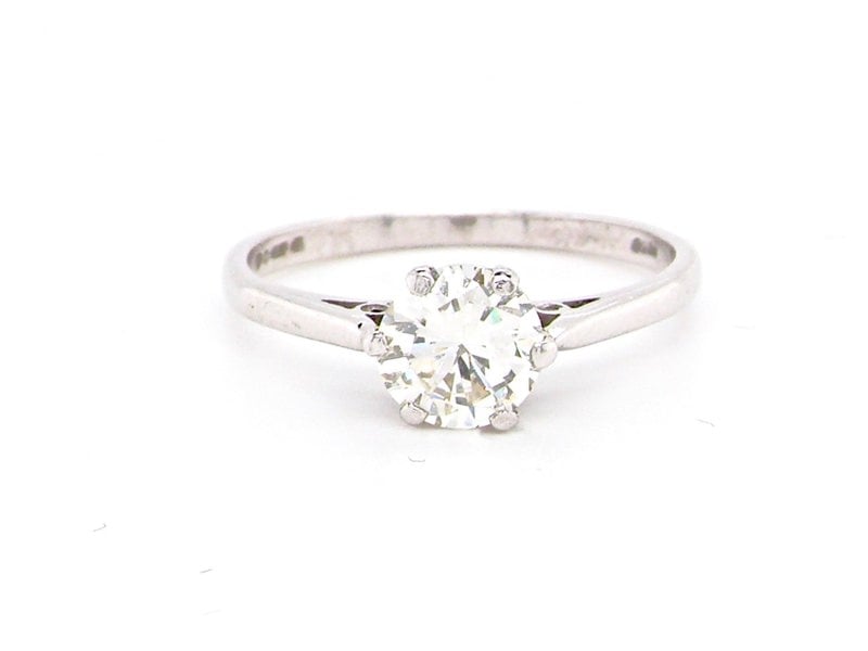 Vintage Tom A vintage solitaire diamond ring